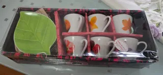 Set 6 tazzine caffè con piattini a forma di foglia
