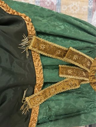 Traje de huertana / fallera verde y blanco