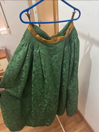 Traje de huertana / fallera verde y blanco