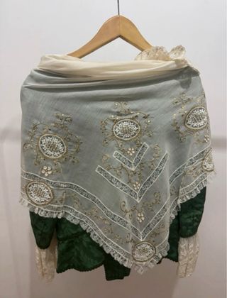 Traje de huertana / fallera verde y blanco