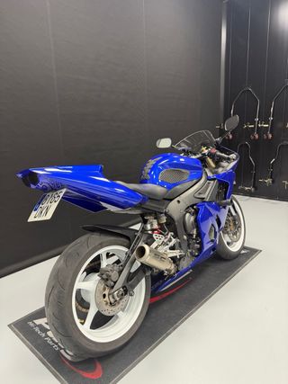 Yamaha R6 2004