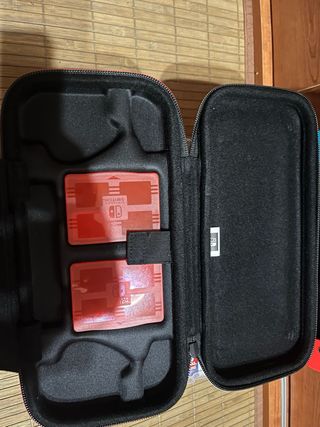 Nintendo Switch Azul y Rojo + Mario Kart 8