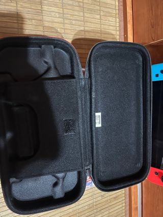 Nintendo Switch Azul y Rojo + Mario Kart 8