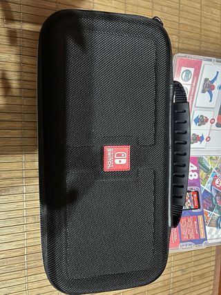 Nintendo Switch Azul y Rojo + Mario Kart 8