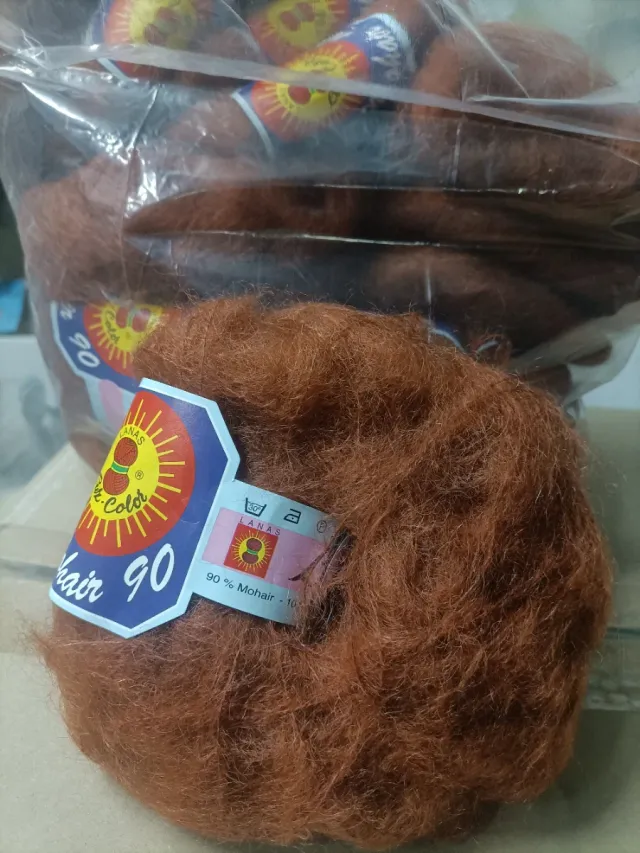 Lote 20 ovillos Mohair 90%