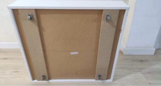 Cajón con ruedas bajo cama