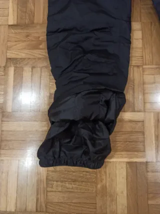 Pantalón de esquí infantil negro con tirantes