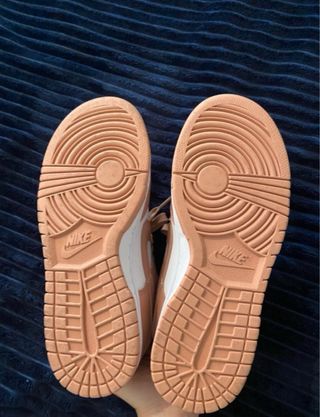 Zapatillas Nike Dunk Low Rosa y Blanco