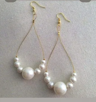 Pendientes artesanales perlas dorados