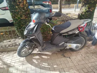 Moto Aprilia Sport City