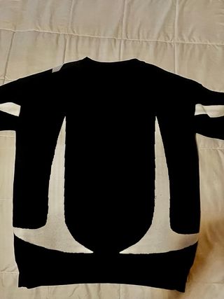 Maglione Y2k nero con dettagli bianchi