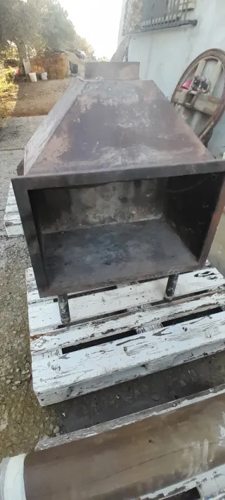 Chimenea estufa fuego a tierra chimenea leña