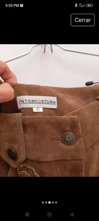 Pantalón de gamuza con bordado