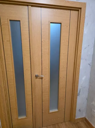 Puertas de interior de madera nuevas