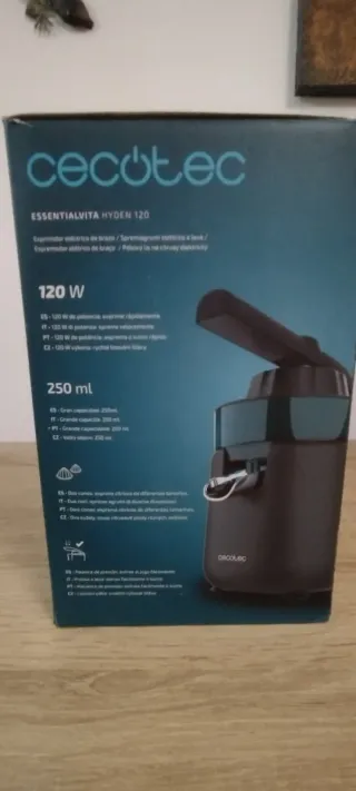 Exprimidor Cecotec Essentialvita