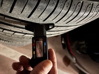 Llanta de 18” original de BMW de doble radio.