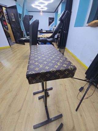 Reposabrazos de tatuaje artesanal – LV