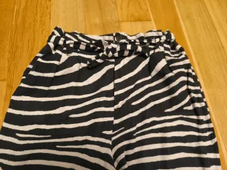 Pantalón ancho estampado cebra mujer