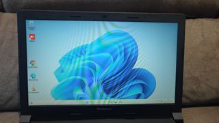 Lenovo B50 i5 8GB SSD