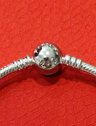 Pulsera de plata de ley 925 con cierre corazón