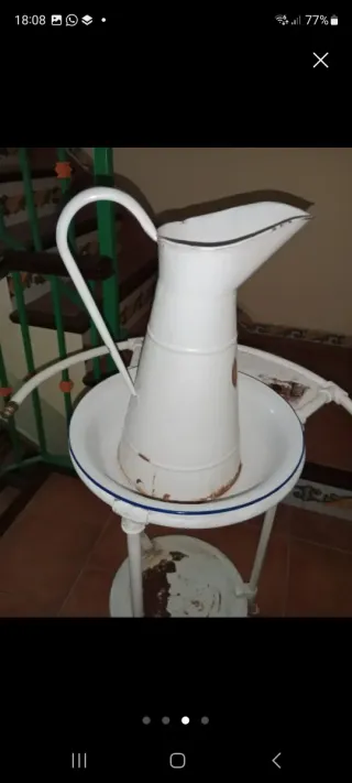 Palanganero antiguo blanco