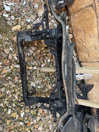 Soporte Radiador Coche