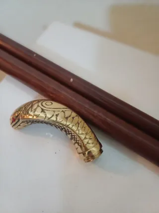 Bastón decorativo cabeza de serpiente