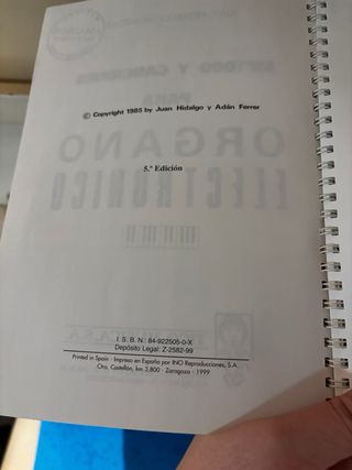 Método y Canciones para Órgano Electrónico