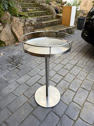 Tavolino ausiliario in acciaio inossidabile. Non spedito