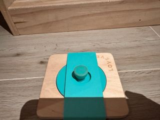 Kit Juego Inspector Lovevery 7-8 Meses