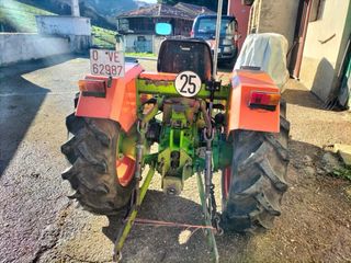 Tractor Agria 8845 DT con desbrozadora