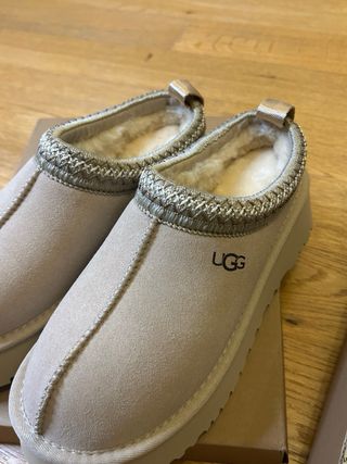 Scarpe UGG Beige Tg 38 Nuove
