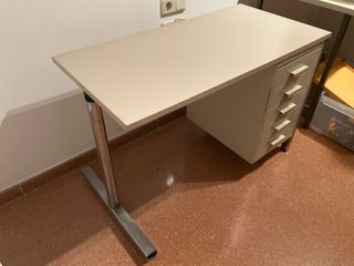 Escritorio industrial vintage madera y metal