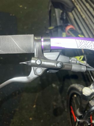 Bicicleta en camino de stunt