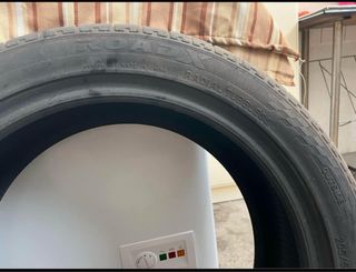 Vendo ruedas delantera y trasera.