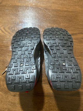 Zapatos MOSU Niños Gris y Rojo