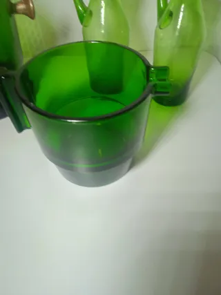 Juego de jarras y cubitera de cristal verde