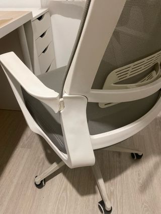 Silla de oficina ergonómica gris SKLUM