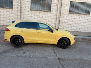 Porsche Cayenne 2011