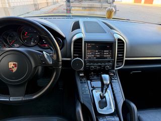 Porsche Cayenne 2011