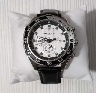 Reloj Festina Cronógrafo Negro y Plateado