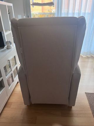 Butaca reclinable beige tela