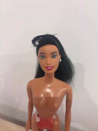 Barbie Esmeralda Muñeca Disney