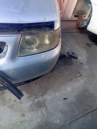 Faro delantero Land Rover Freelander