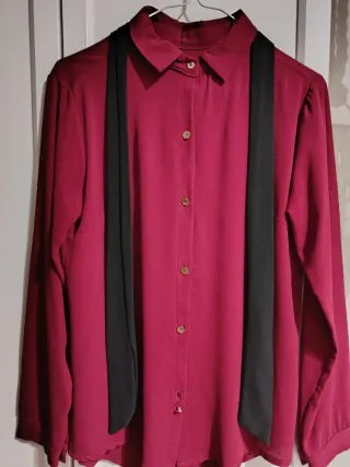 Blusa Elegante.Elegant Pussy-Bow Blouse .