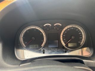 Volkswagen Golf 2003