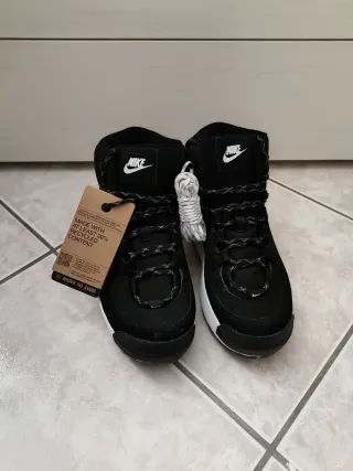 Nike City Classic scarponcini nuovi