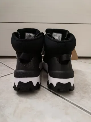 Nike City Classic scarponcini nuovi