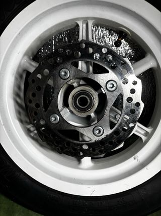 Llantas y neumáticos Pitbike de 12”.