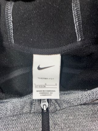Chaqueta Nike Therma-Fit Gris Talla M